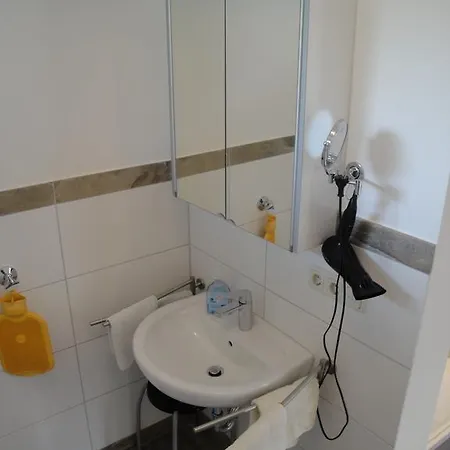 Bed & Kitchen Burgau Apartment Room photo