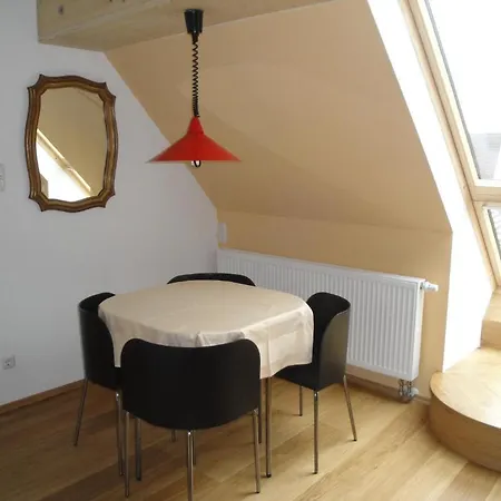 Bed & Kitchen Burgau Apartment Room photo