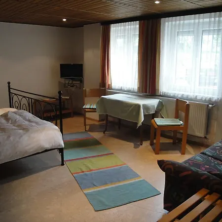 Bed & Kitchen Burgau Apartment Room photo