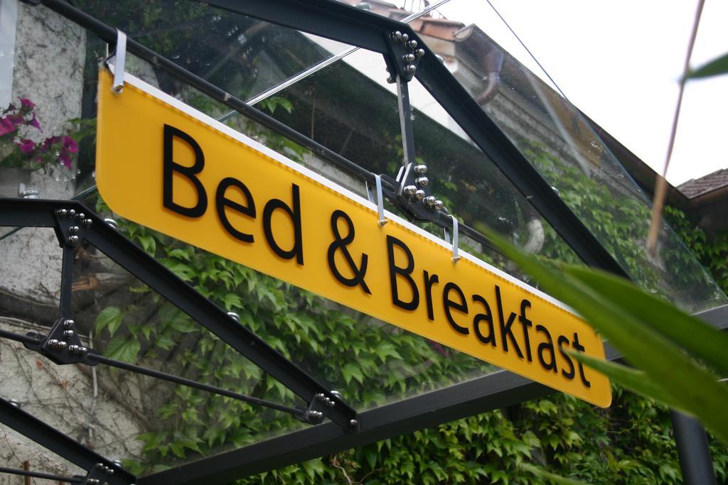 Apartment Bed & Kitchen Burgau