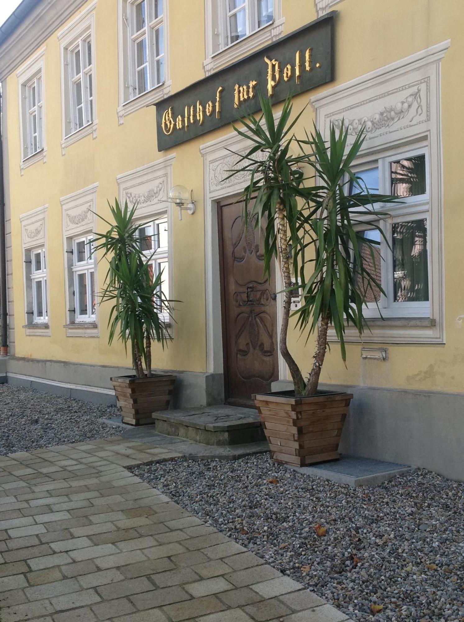 Apartment Bed & Kitchen Burgau