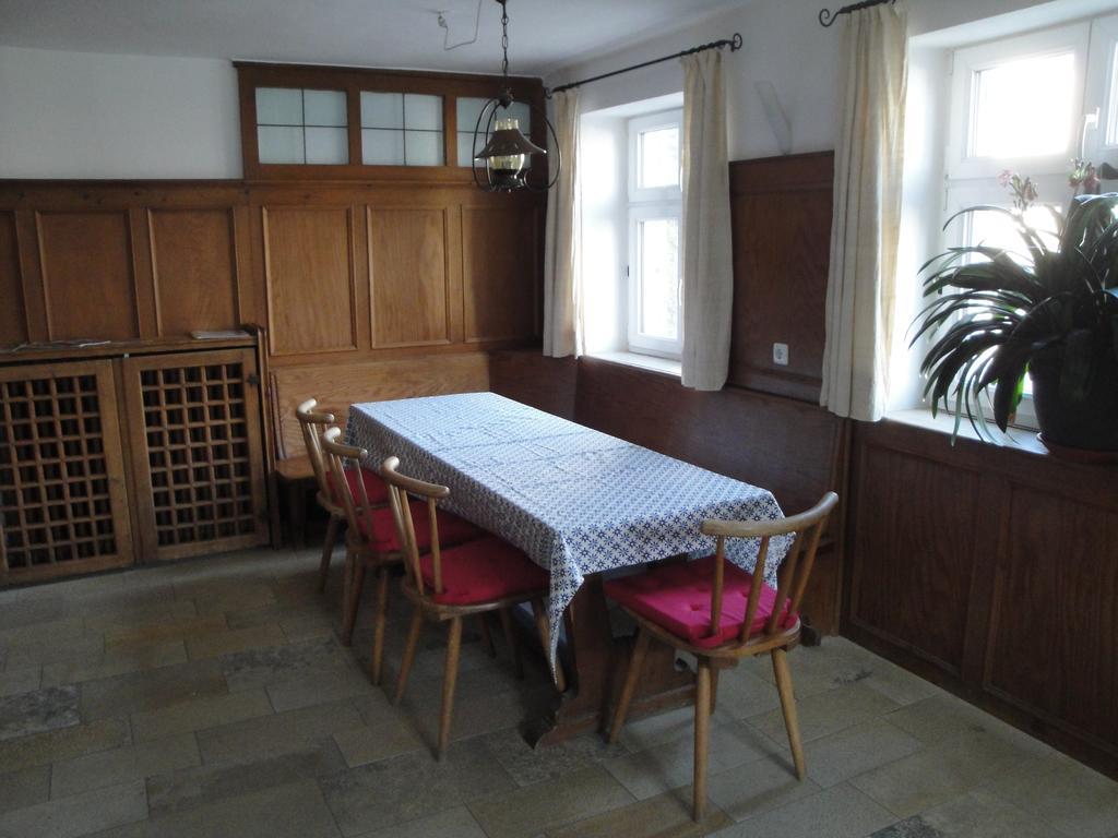 Apartment Bed & Kitchen Burgau